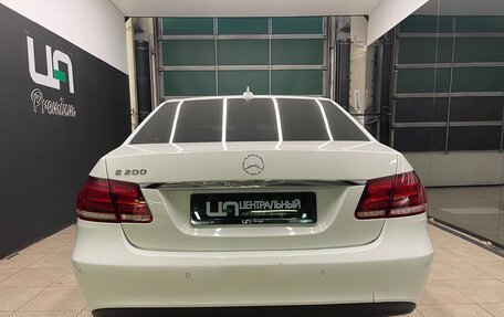 Mercedes-Benz E-Класс, 2015 год, 2 100 000 рублей, 15 фотография