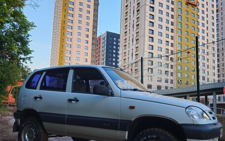 Chevrolet Niva I рестайлинг, 2003 год, 395 000 рублей, 3 фотография