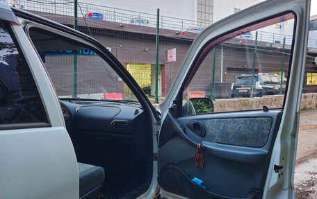 Chevrolet Niva I рестайлинг, 2003 год, 395 000 рублей, 11 фотография