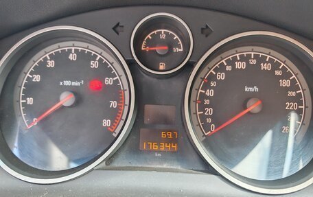 Opel Zafira B, 2007 год, 700 000 рублей, 10 фотография
