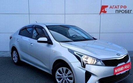 KIA Rio IV, 2021 год, 1 730 000 рублей, 3 фотография