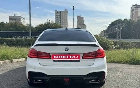 BMW 5 серия, 2018 год, 3 800 000 рублей, 11 фотография