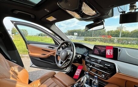 BMW 5 серия, 2018 год, 3 800 000 рублей, 14 фотография