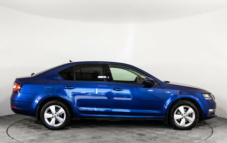 Skoda Octavia, 2019 год, 1 799 000 рублей, 4 фотография
