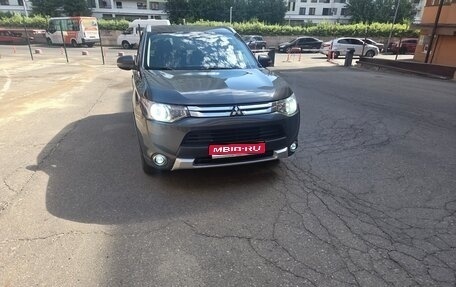 Mitsubishi Outlander III рестайлинг 3, 2014 год, 1 600 000 рублей, 1 фотография