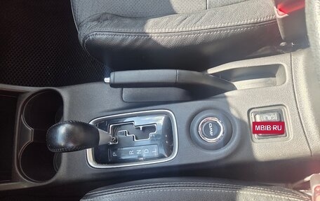 Mitsubishi Outlander III рестайлинг 3, 2014 год, 1 600 000 рублей, 13 фотография