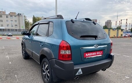 Hyundai Tucson III, 2006 год, 630 000 рублей, 3 фотография