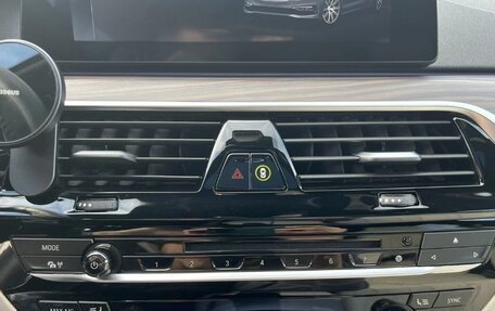 BMW 5 серия, 2018 год, 3 900 000 рублей, 10 фотография