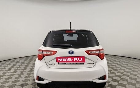 Toyota Yaris III рестайлинг, 2017 год, 1 375 000 рублей, 6 фотография
