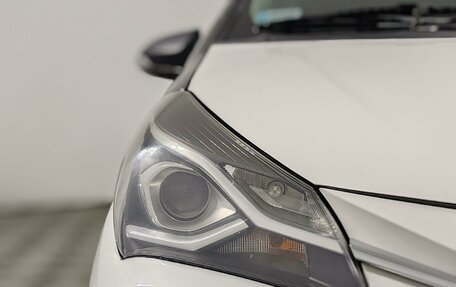 Toyota Yaris III рестайлинг, 2017 год, 1 375 000 рублей, 25 фотография