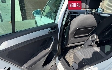 Volkswagen Tiguan II, 2017 год, 2 270 000 рублей, 12 фотография