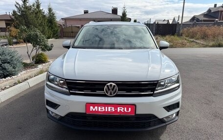 Volkswagen Tiguan II, 2017 год, 2 270 000 рублей, 2 фотография