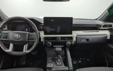 Toyota Tacoma, 2025 год, 6 289 999 рублей, 9 фотография