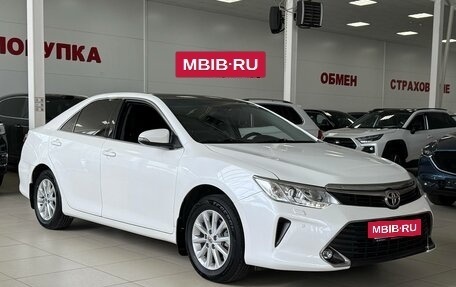 Toyota Camry, 2015 год, 1 790 000 рублей, 3 фотография