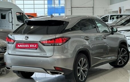 Lexus RX IV рестайлинг, 2020 год, 5 700 000 рублей, 4 фотография