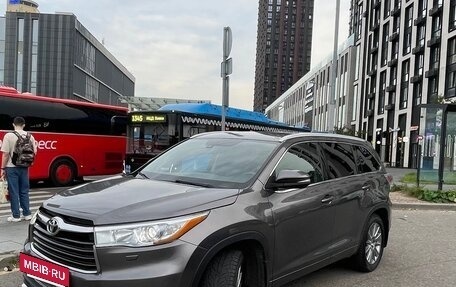 Toyota Highlander III, 2014 год, 3 100 000 рублей, 3 фотография