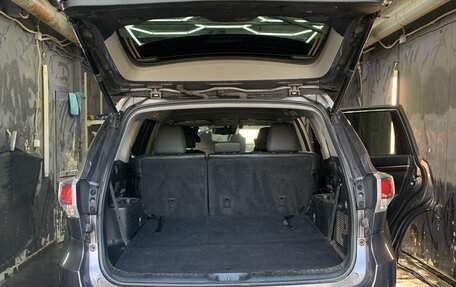 Toyota Highlander III, 2014 год, 3 100 000 рублей, 10 фотография