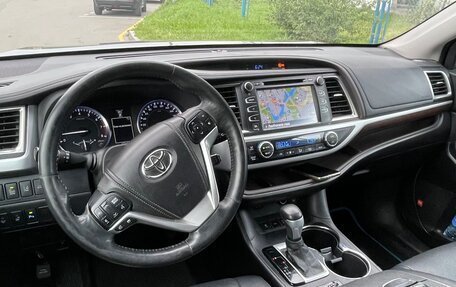Toyota Highlander III, 2014 год, 3 100 000 рублей, 12 фотография