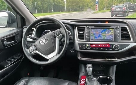Toyota Highlander III, 2014 год, 3 100 000 рублей, 11 фотография
