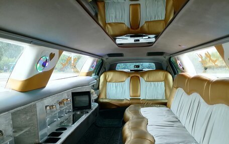 Lincoln Town Car III рестайлинг, 2001 год, 500 000 рублей, 7 фотография