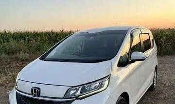 Honda Freed II, 2022 год, 1 365 000 рублей, 2 фотография