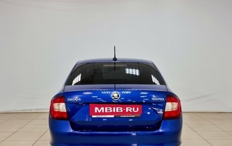 Skoda Rapid I, 2018 год, 880 000 рублей, 6 фотография