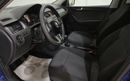 Skoda Rapid I, 2018 год, 880 000 рублей, 12 фотография