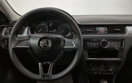 Skoda Rapid I, 2018 год, 880 000 рублей, 14 фотография
