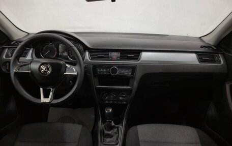 Skoda Rapid I, 2018 год, 880 000 рублей, 13 фотография