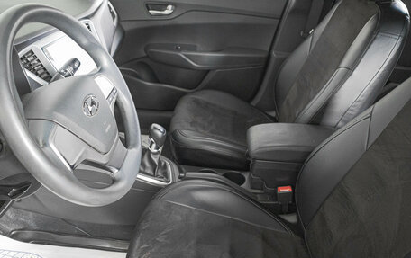 Hyundai Solaris II рестайлинг, 2017 год, 999 000 рублей, 9 фотография