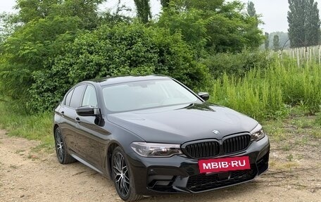 BMW 5 серия, 2017 год, 2 700 000 рублей, 2 фотография