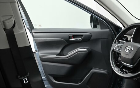 Toyota Highlander, 2020 год, 3 449 000 рублей, 13 фотография