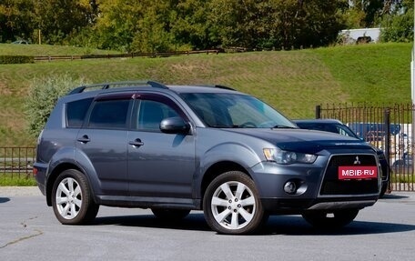 Mitsubishi Outlander III рестайлинг 3, 2012 год, 1 350 000 рублей, 1 фотография