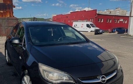 Opel Astra J, 2013 год, 750 000 рублей, 1 фотография