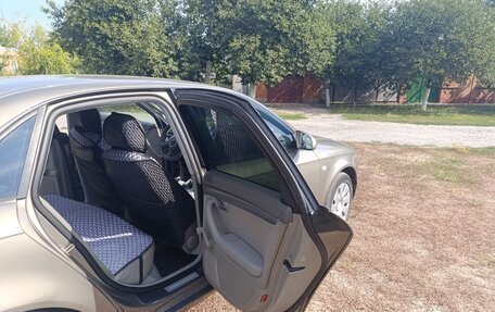 Audi A4, 2005 год, 680 000 рублей, 13 фотография