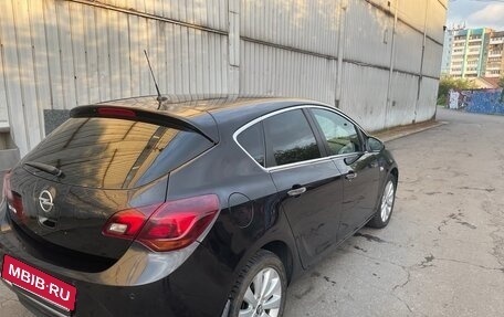 Opel Astra J, 2013 год, 750 000 рублей, 3 фотография