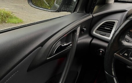 Opel Astra J, 2013 год, 750 000 рублей, 14 фотография