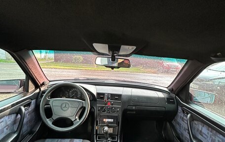 Mercedes-Benz C-Класс, 1996 год, 320 000 рублей, 9 фотография