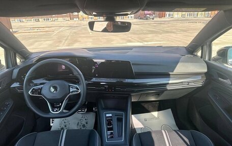 Volkswagen Golf VIII, 2023 год, 2 000 000 рублей, 8 фотография