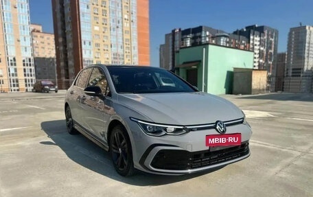 Volkswagen Golf VIII, 2023 год, 2 000 000 рублей, 4 фотография