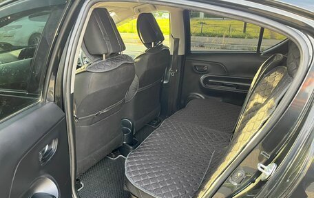 Toyota Aqua I, 2013 год, 899 999 рублей, 11 фотография