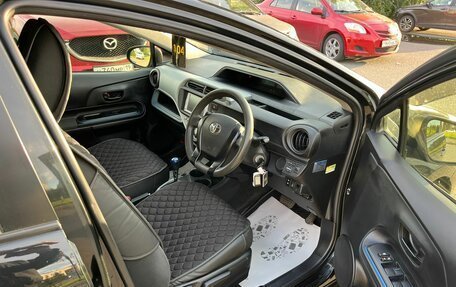 Toyota Aqua I, 2013 год, 899 999 рублей, 13 фотография