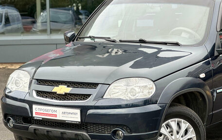 Chevrolet Niva I рестайлинг, 2015 год, 639 000 рублей, 2 фотография