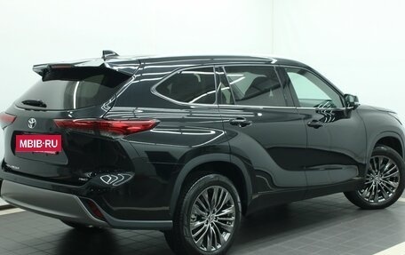 Toyota Highlander, 2025 год, 5 260 000 рублей, 2 фотография