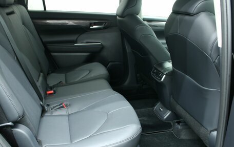 Toyota Highlander, 2025 год, 5 260 000 рублей, 4 фотография