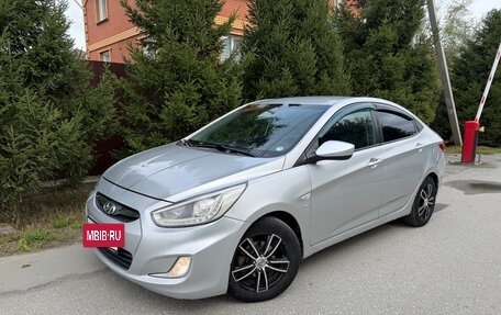 Hyundai Solaris II рестайлинг, 2013 год, 690 000 рублей, 2 фотография