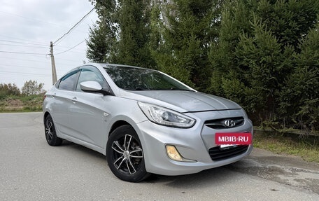 Hyundai Solaris II рестайлинг, 2013 год, 690 000 рублей, 14 фотография