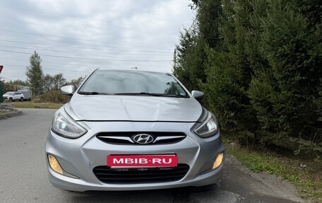 Hyundai Solaris II рестайлинг, 2013 год, 690 000 рублей, 15 фотография