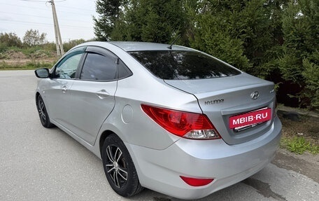 Hyundai Solaris II рестайлинг, 2013 год, 690 000 рублей, 19 фотография