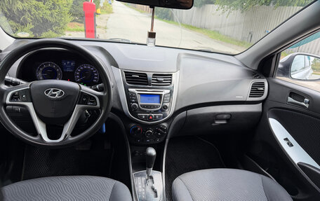 Hyundai Solaris II рестайлинг, 2013 год, 690 000 рублей, 32 фотография
